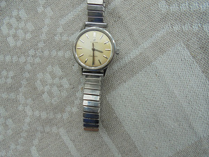 Omega retro (2 foto no 2)