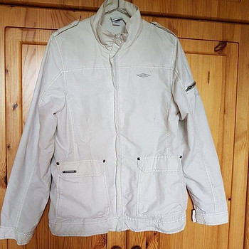 Женская куртка Umbro осень-весна куртка, S