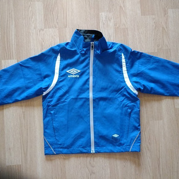 Umbro korralik jope, suurus 122