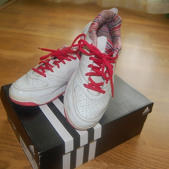 Adidas nahast tossud UK 5 EU 38