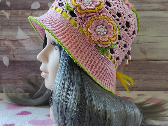Новая шляпка клубничка 48 - 50 cm