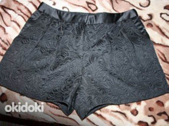 Zara lühikesed püksid, suurus S