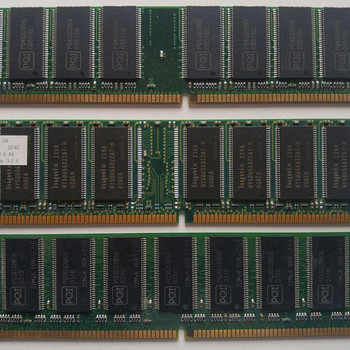 DDR1 256mb (3tk) / 512mb (2tk) / 1gb (2tk)
