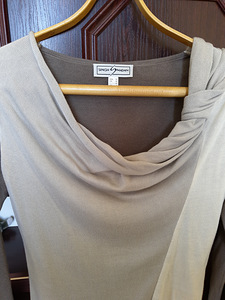 Pullover (2 foto / 2)