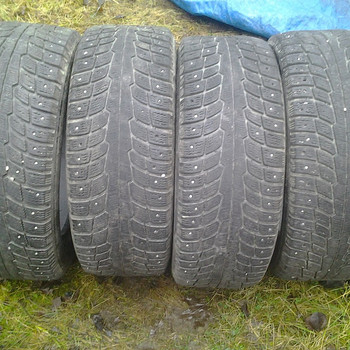 Naastrehvid Michelin 16/215/55 (4tk)