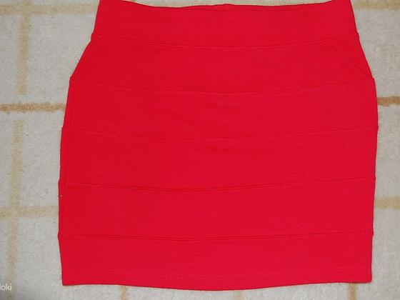 H&M pliiatsseelik, 140