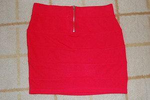 H&M pliiatsseelik, 140 (2 foto / 2)
