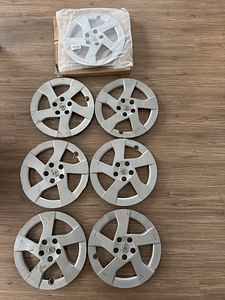 Toyota Prius 15 i 16 orig. колпаки (4 фото из 4)