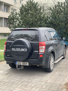 Suzuki Grand Vitara (5 foto / 5)