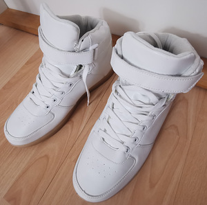 Kingad Nike, Adidas, Reebok, Led, 44 (4 foto / 9)