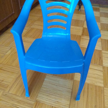 Детский стул