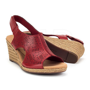 Clarks punased täisnahast wedge rihmikud, 40-41, uued (1 foto / 10)