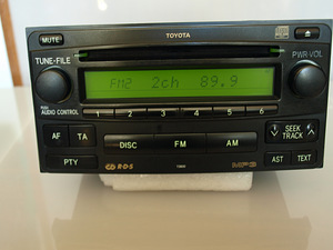 Toyota Hilux hiace T3800 raadio cd MP3 PZ476-002 (2 foto / 3)