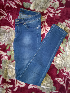 Sinised skinny teksad, suurus 36 (XS-S) (1 foto / 3)