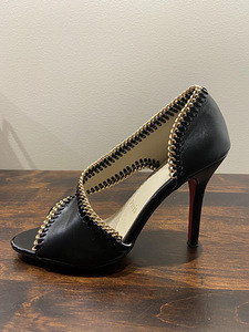 Christian Louboutin кожа 36/37 размер,оригинал (5 фото из 9)