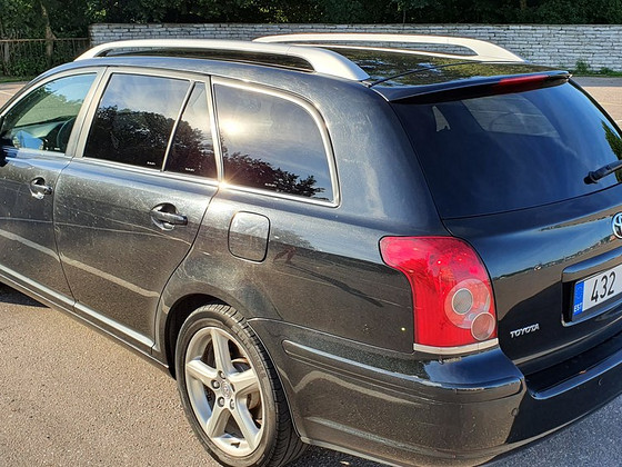 Toyota Avensis 2009 2.2 disel 130kw