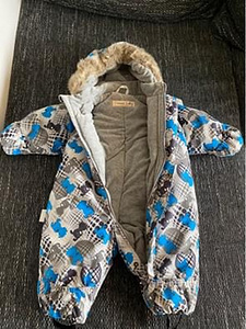 Комбинезон (2 фото из 3)