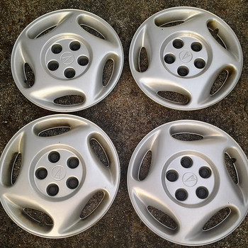 Ilukilbid pontiac 15"(4tk)