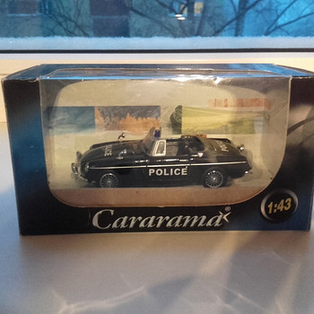MGB Convertible Polise, originaalkarbis 1/43