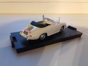 Porsche Classic originaal karbis, 1/43 (2 foto / 3)