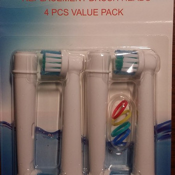 Elektriliste hambaharjade vahetatavad otsikud Oral-B 4 tk