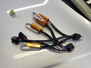 Led обманки canbus H4,т10, h7, h8 , h9, h11 и тд. (5 фото из 9)