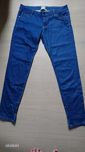 Guess teksad (1 foto / 2)
