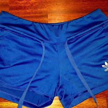 Adidas спортивные шорты, S