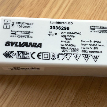 LED driver CC 700ma Sylvania