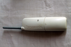 Беспроводной телефон Panasonic KX-TC1205UAW (2 фото з 3)