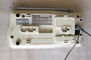 Беспроводной телефон Panasonic KX-TC1205UAW (3 фото з 3)