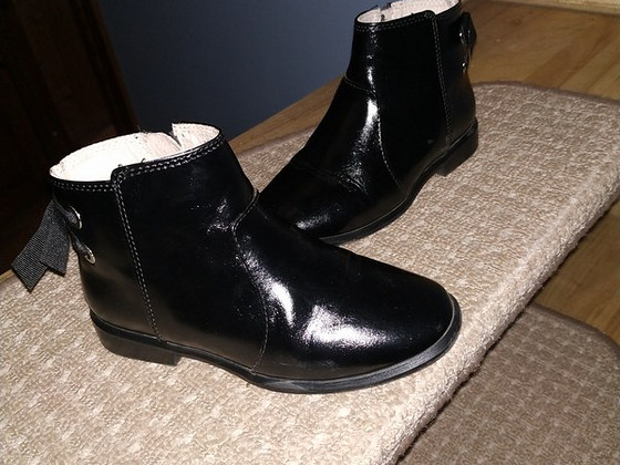 Zara poolsaapad 27