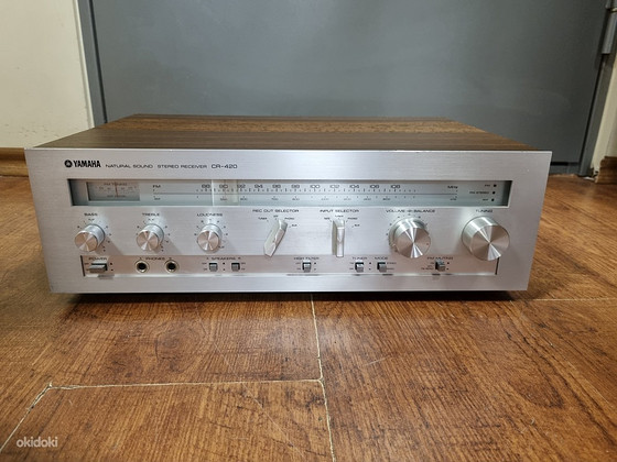 Yamaha CR-420 AM/FM Stereo Receiver