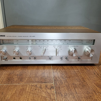 Yamaha CR-420 AM/FM Stereo Receiver