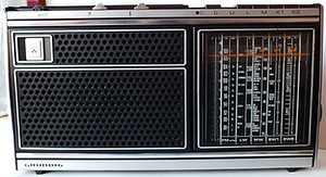 Raadio GRUNDIG Concert boy 1100 (2 foto / 3)
