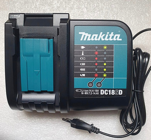 Makita 18v зарядка (новая) (3 фото из 6)