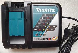 Makita 18v зарядка (новая) (6 фото из 6)