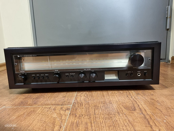 Luxman R-1030 AM/FM Stereo receiver