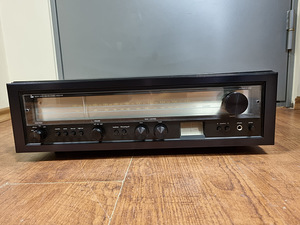 Luxman R-1030 AM/FM стерео ресивер (1 фото из 3)