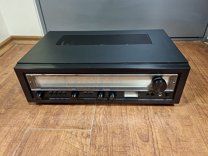 Luxman R-1030 AM/FM стерео ресивер (2 фото из 3)