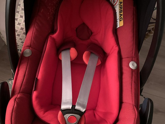 Детское автокресло Maxi Cosi