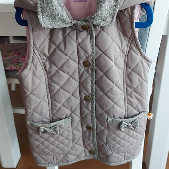 Vest, suurus 4-5a.
