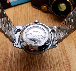 Часы ТаgHeuer - TISSOT (5 фото из 5)