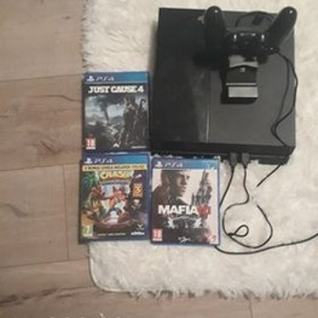 Ps4 500 gb, kaasa puldi laadija ja neli mängu