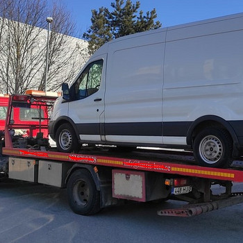 Puksiir Autoabi Evakuator 24/7 Tallinn Eesti, Soome, Rootsi