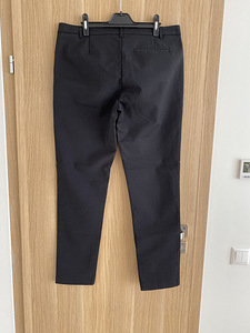 Новые женские штаны, 44 (2 фото из 2)