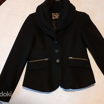Женский жакет Guess