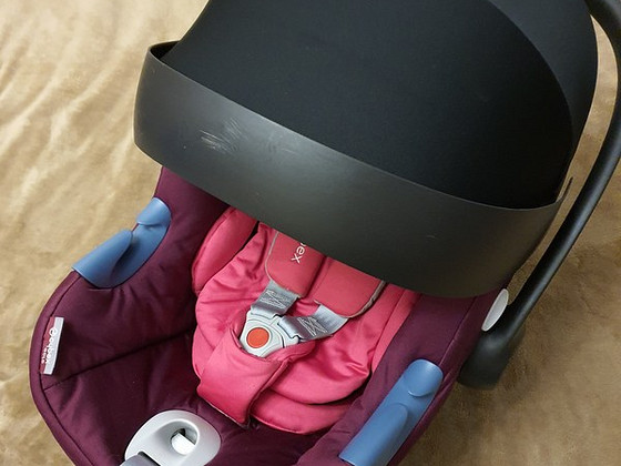 Cybex Aton M