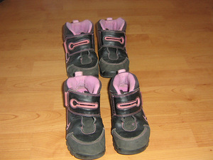 Nike saapad, botased, suurus 28 ja 31 (2 foto / 3)