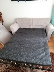 Sohva (2 valokuva sivusta 2)